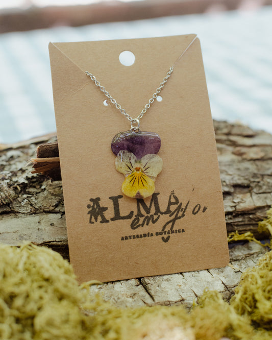 Collar pensamiento Aura