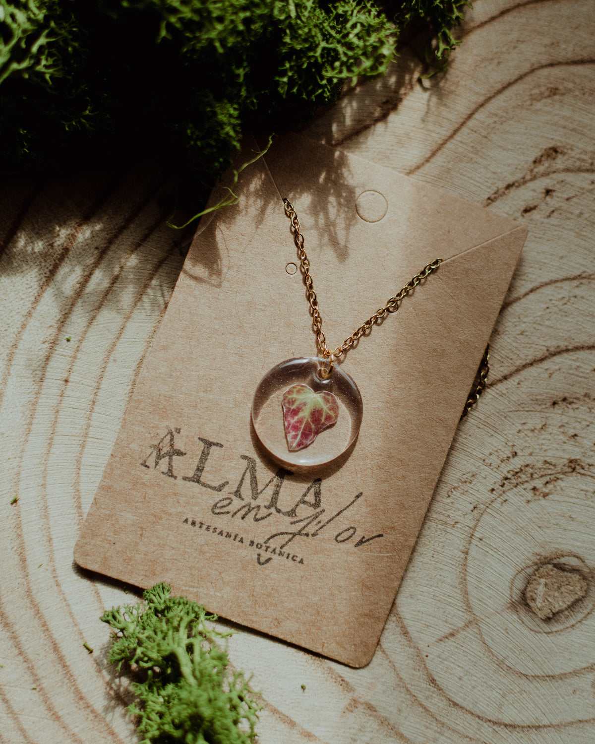 Collar hojita de hiedra mini